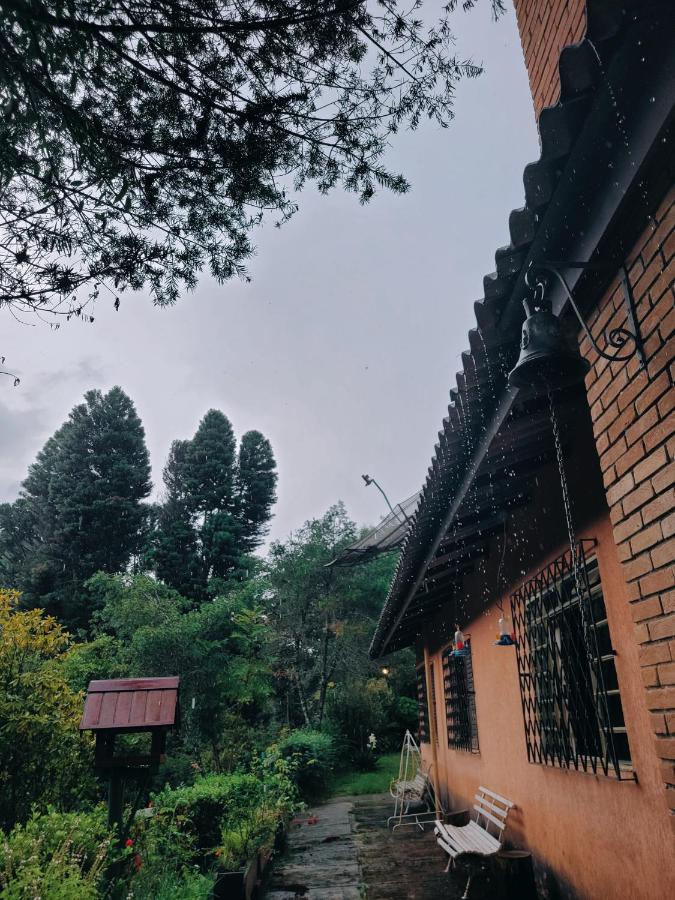 Casa Em Campos Do Jordao - 3 Quartos, Com Churrasqueira Eksteriør billede